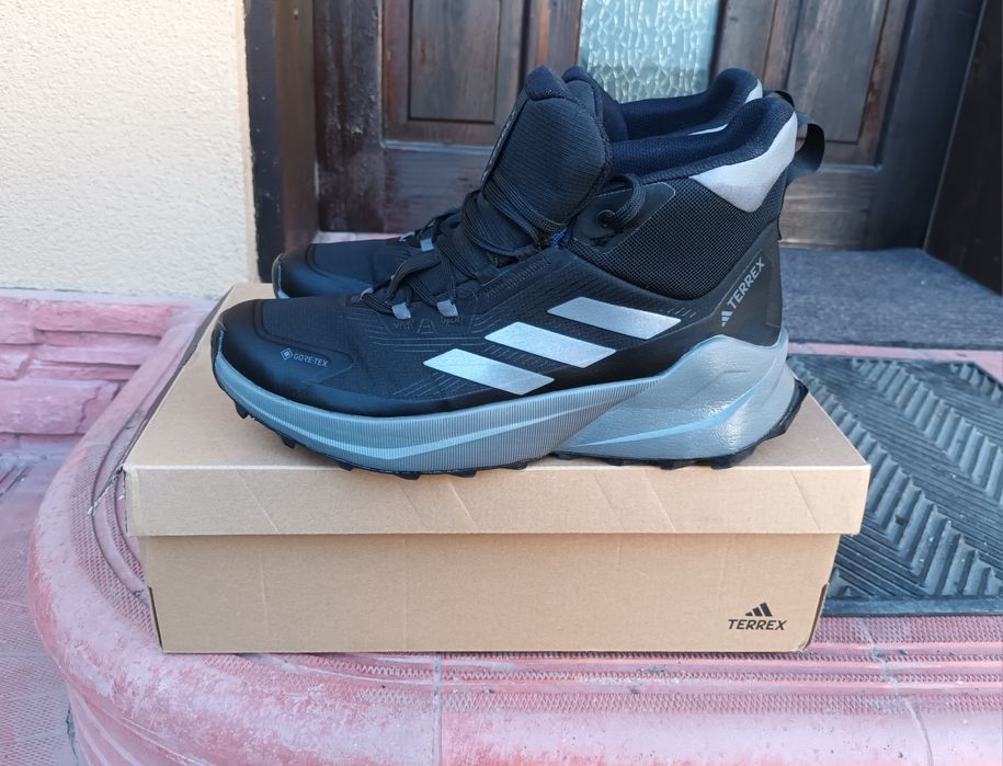 Оригинални Маратонки ADIDAS-R