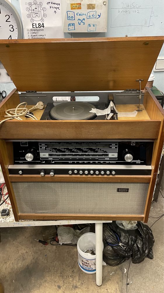 Ремонт и Реставрация на Стари Радио Апарати и Грамофони