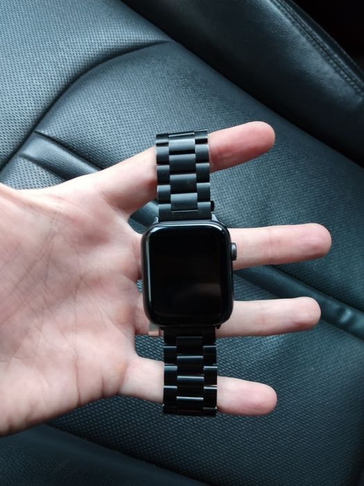 Apple Watch SE 44мм