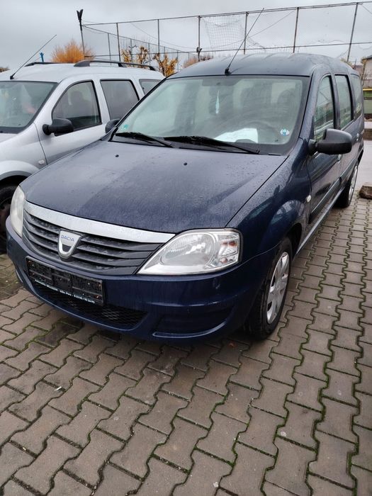 Vand Dacia Logan Mcv 1.6mpi/5 locuri /2011 euro5.