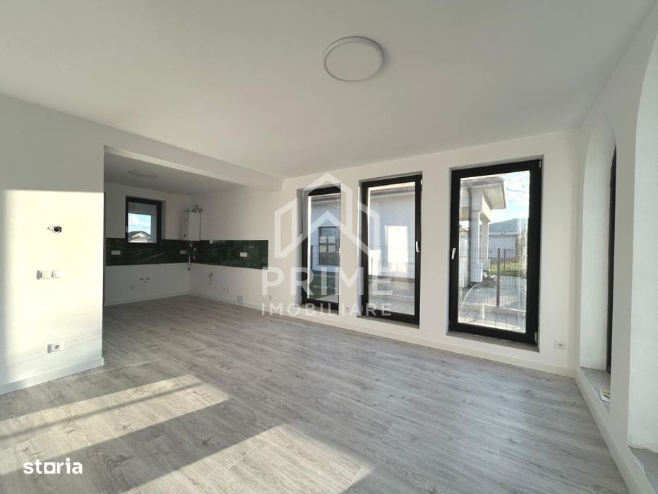 Casa individuala, LA CHEIE - 3 camere, 85 mp, 340 mp teren - DE VANZAR