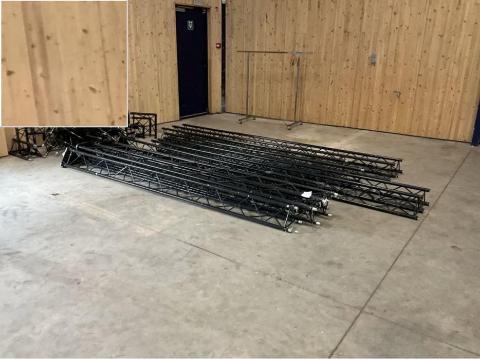 Професионална Модулна Сцена – 16 кв.м + Тръс Конструкция (Комплект)