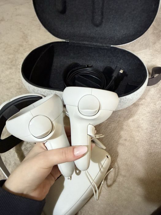 Meta Oculus Quest 2 – 256 GB + Accesorii