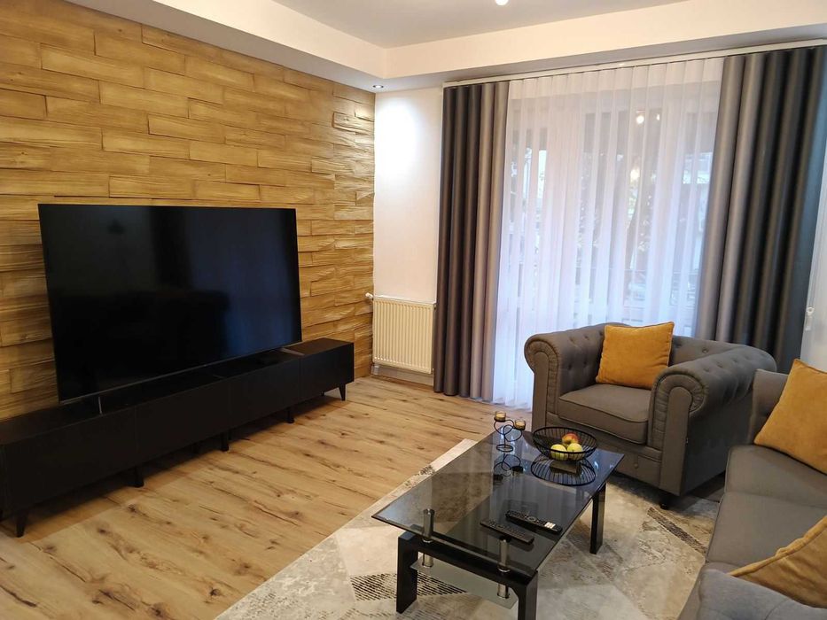 Многостаен, Център