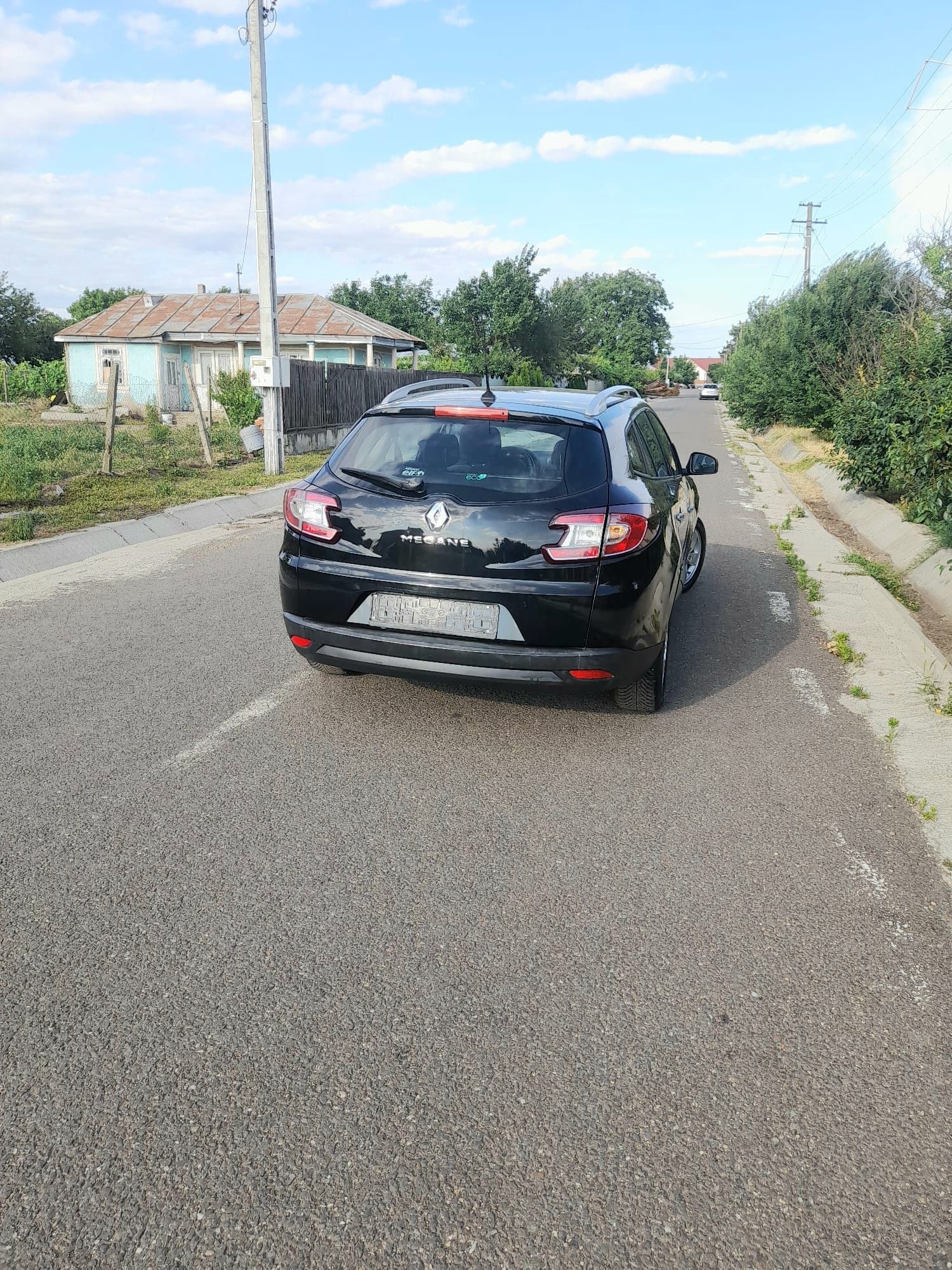 Renault  megane   1,5  DCI  2011  RECENT  ADUS