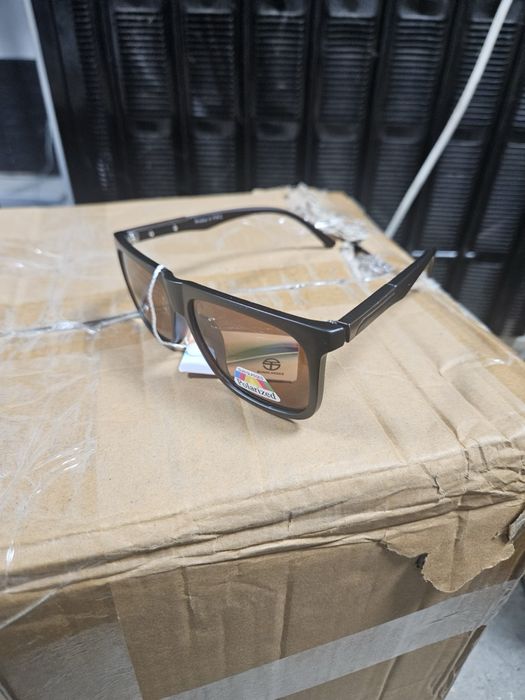 Дамски и мъжки слънчеви очила