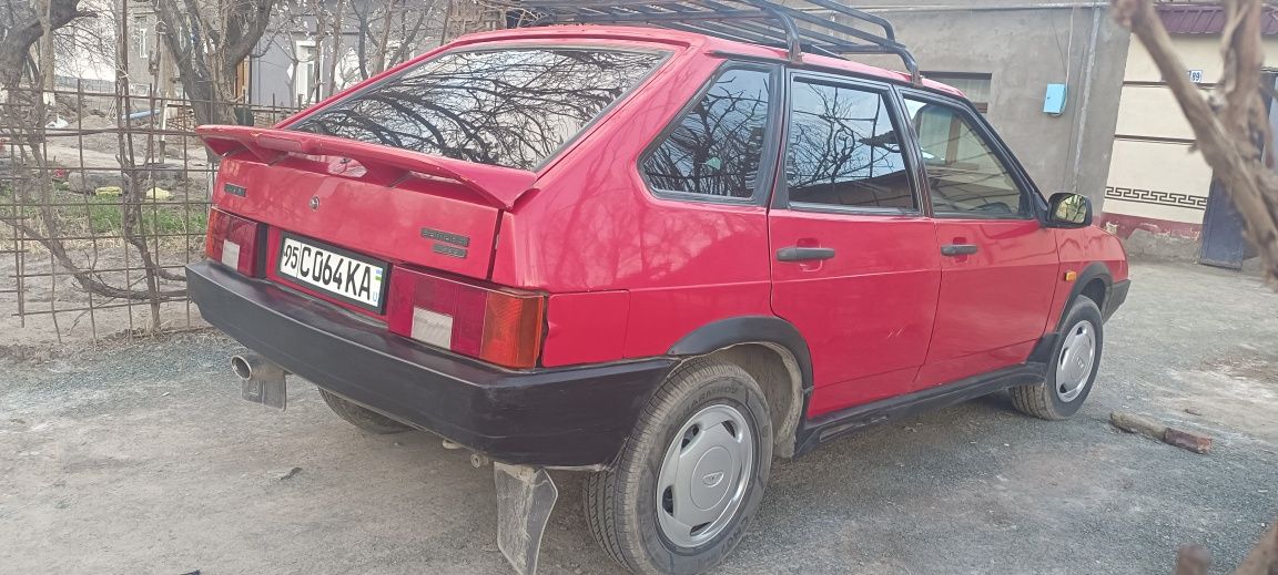 Lada 2109 satiladi