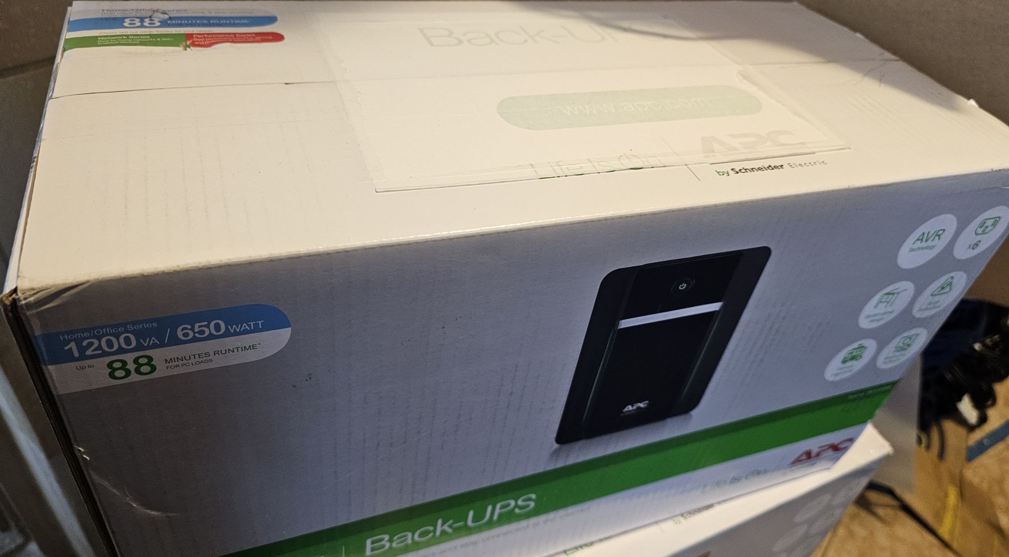 Ups Apc 1200VA/650w nou,sigilat