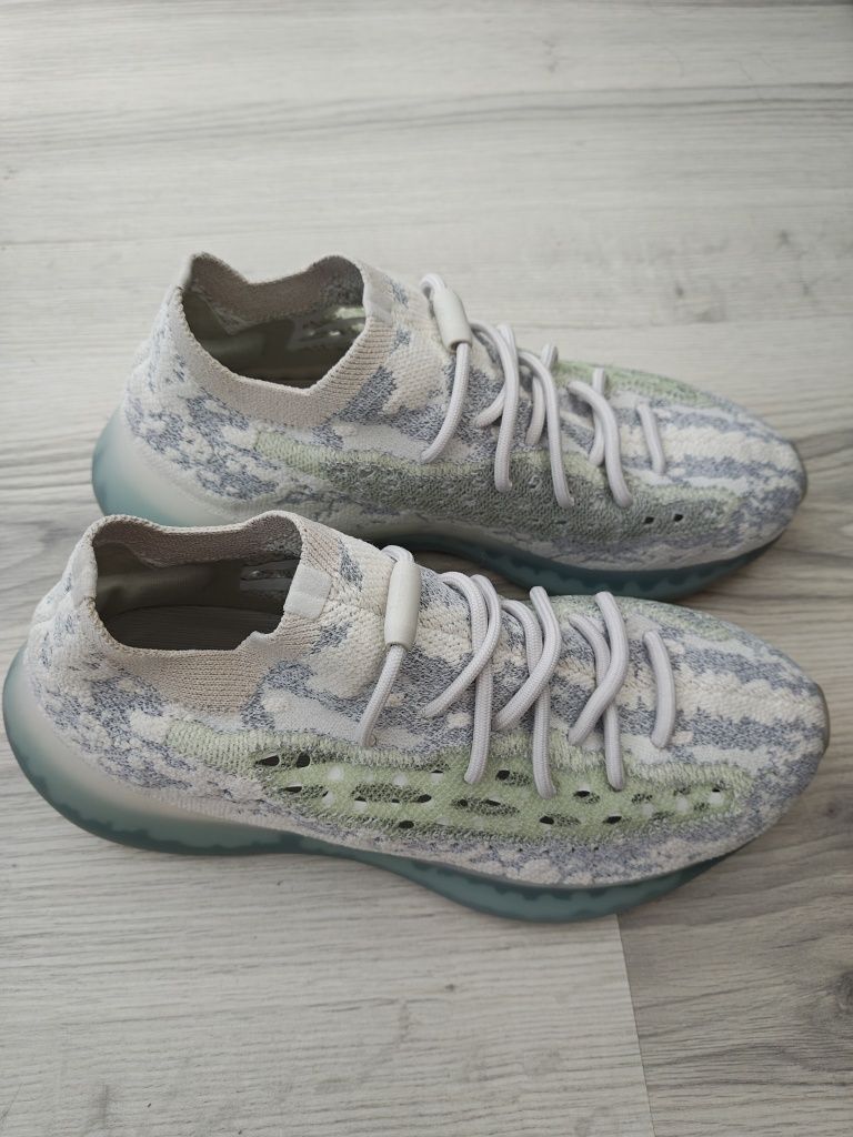 Adidas Yeezy 380 Alien Blue 42 2/3