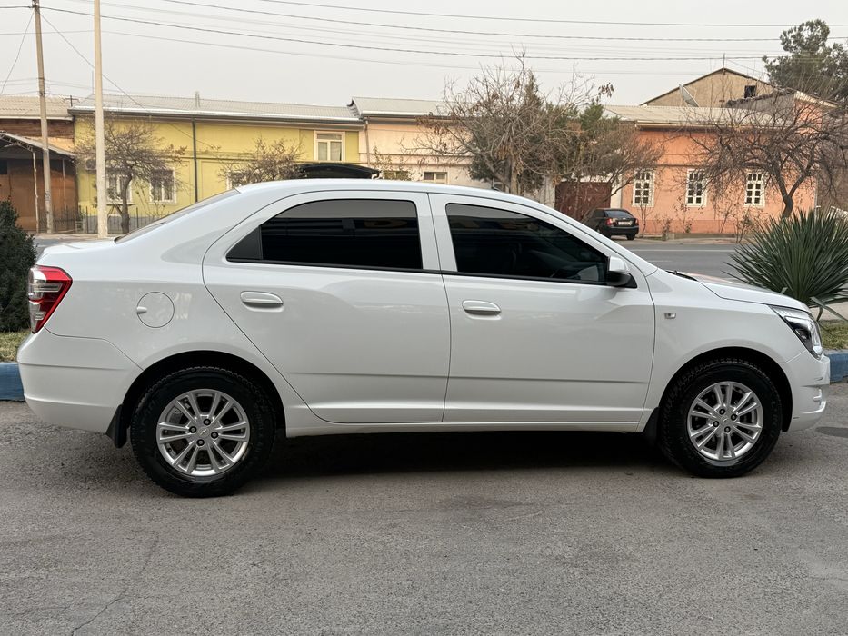 Chevrolet cobalt 2024