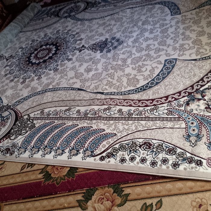Gilam Srochniy Sotiladi. 5×3