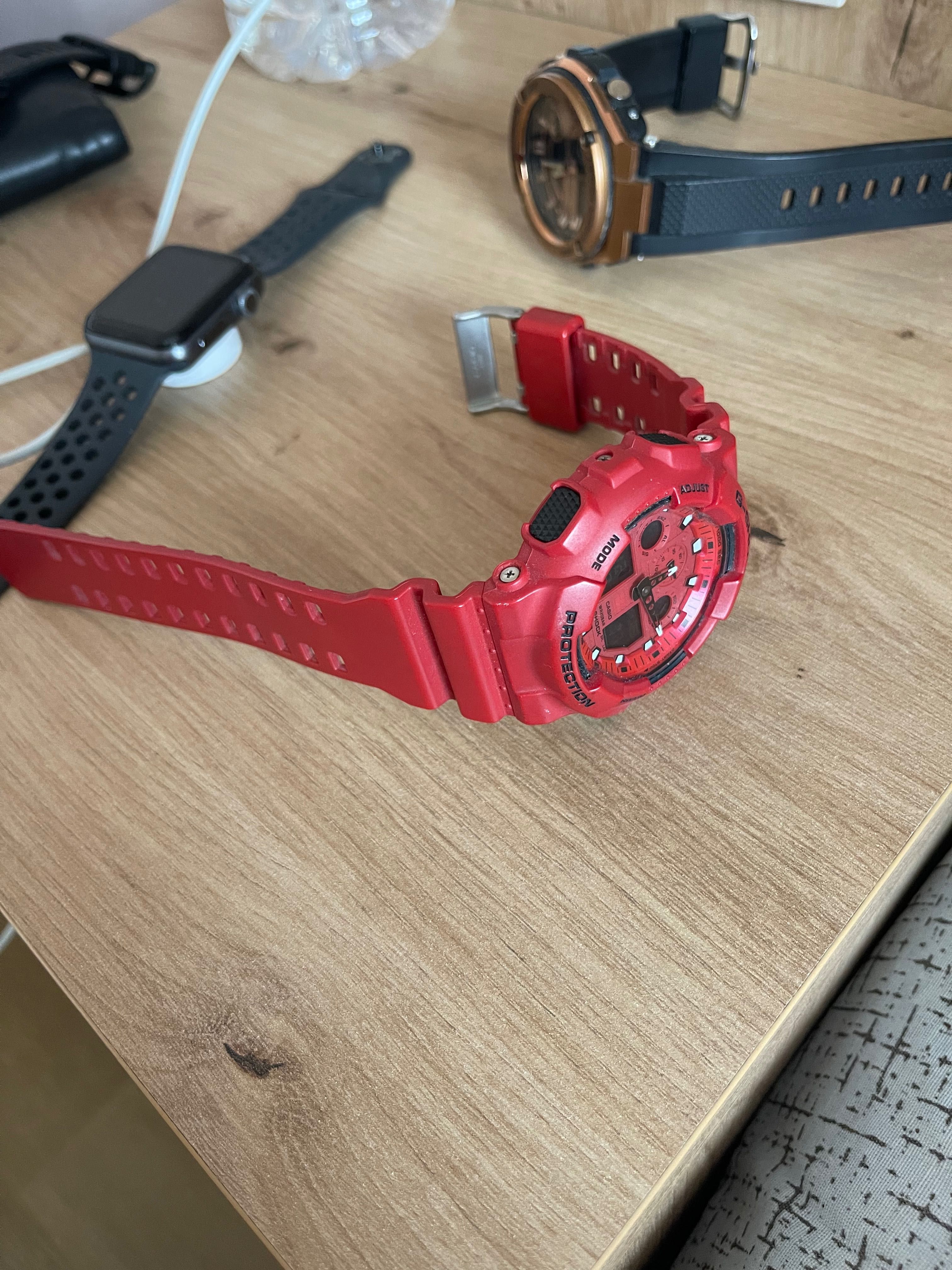 Часовник G-SHOCK RED