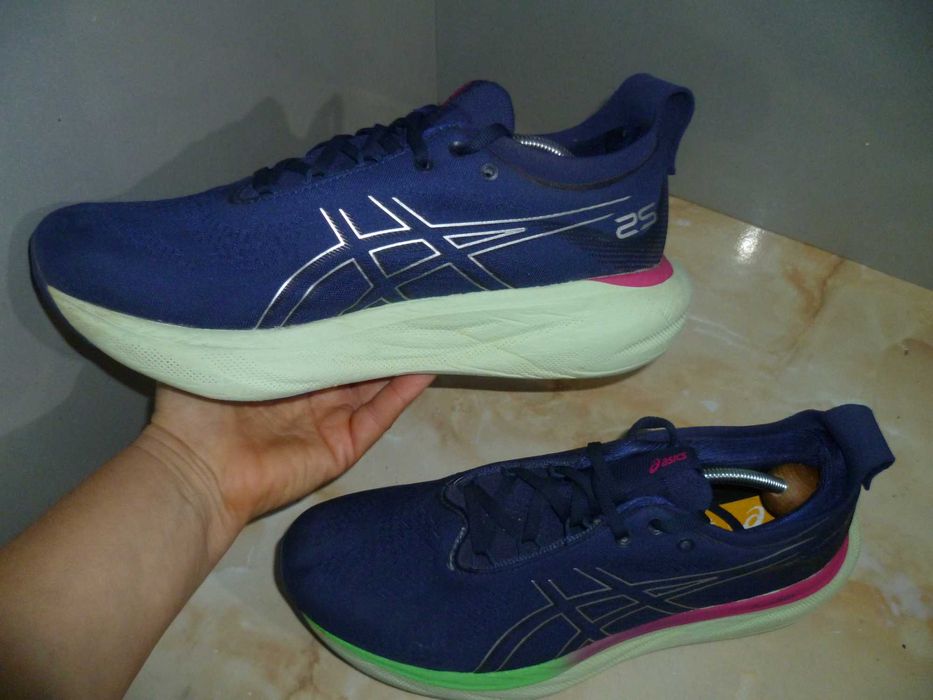 ASICS маратонки №41