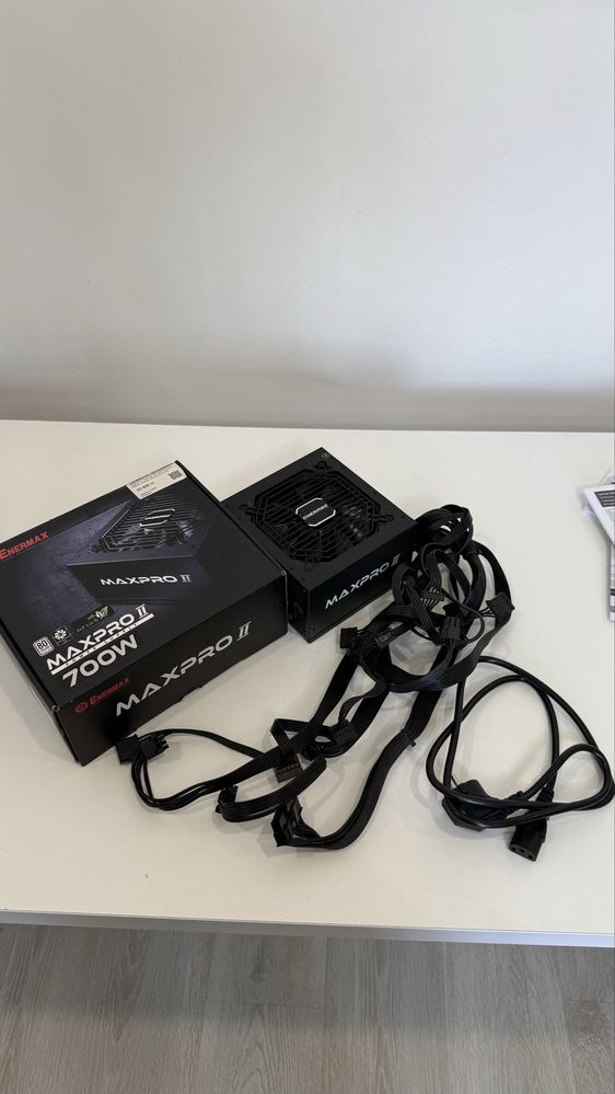 Блок питания Enermax Maxpro 700wt