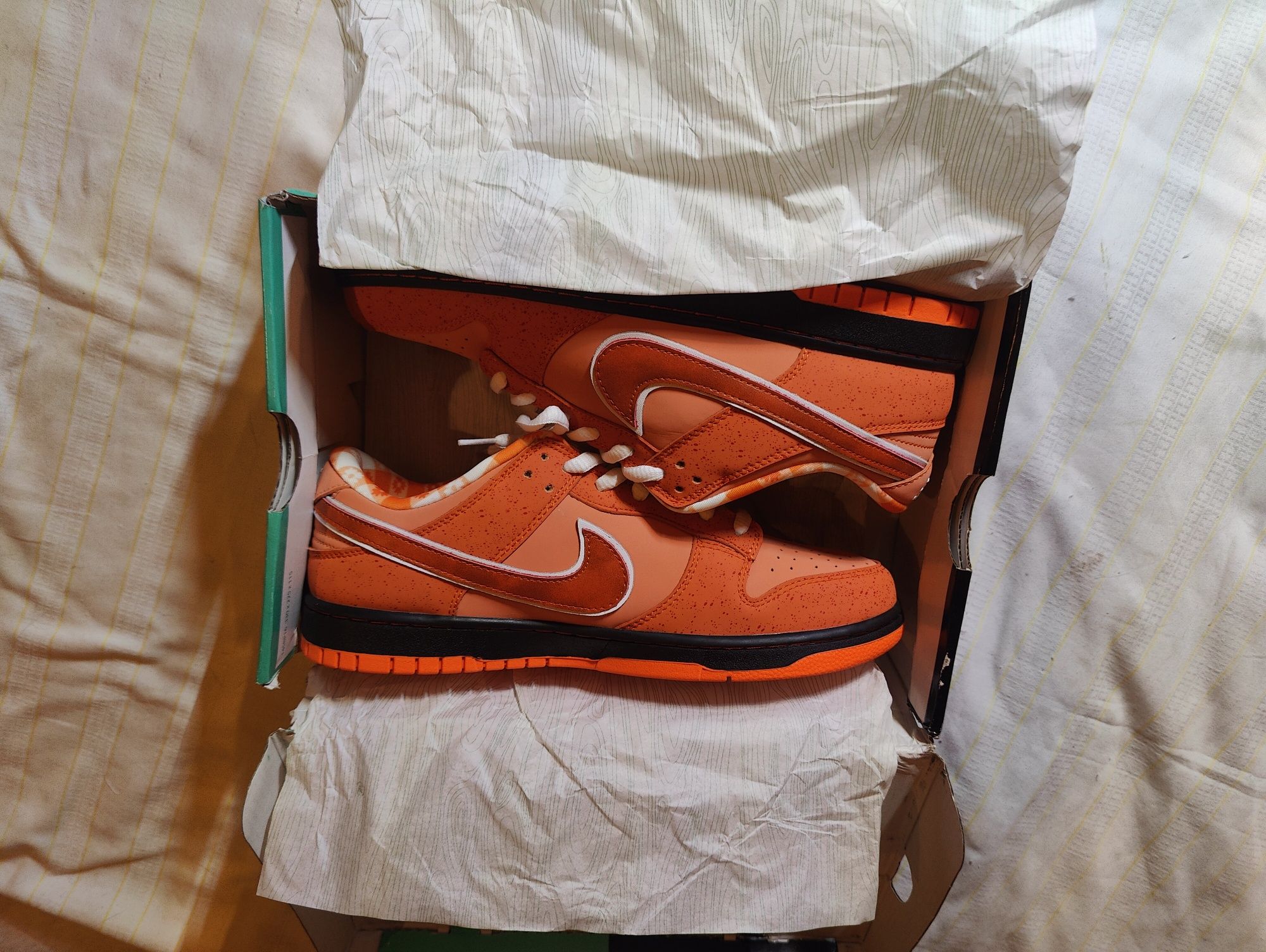 Nike SB Dunk Low Pro Orange Lobster 44