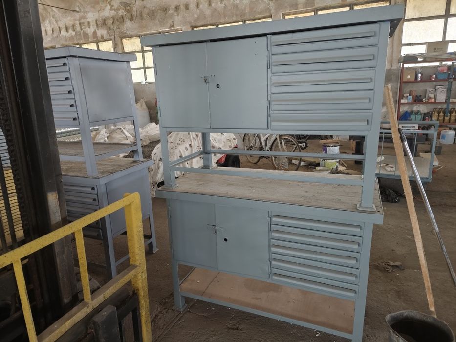 тезгях маса, метална