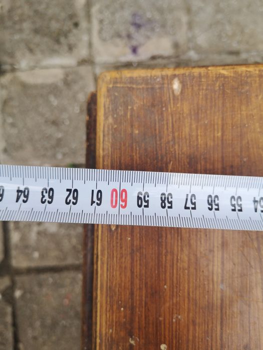 Старинен скрин за дрехи. Напълно здрав. Готов за употреба.