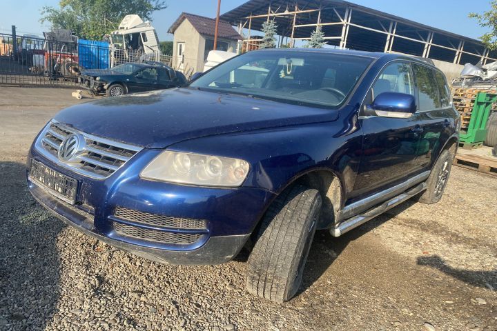 Dezmembrez Volkswagen VW Touareg generatia 1 7L [2002 - 2007] Crossov