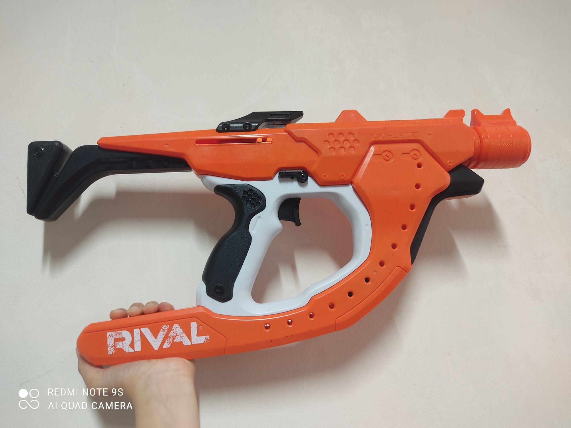 Игрушечный автомат Nerf Rival модель XXI 1200