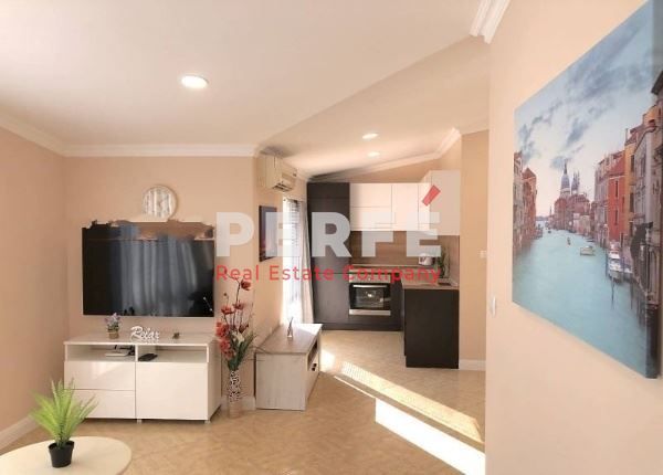 Продава се Тристаен апартамент в Несебър - 136 кв.м за 1287 €/кв.м - Снимка #3