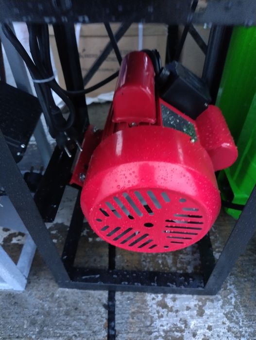 Masina tocat carne 32 fonta și aluminiu