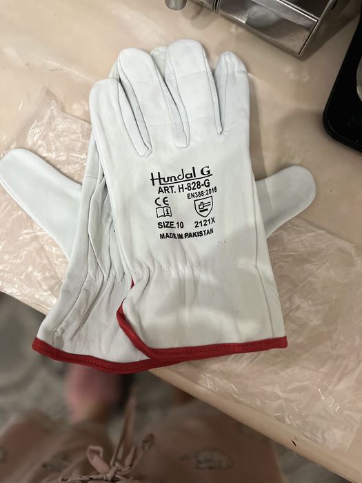 Продам перчатки кожанные