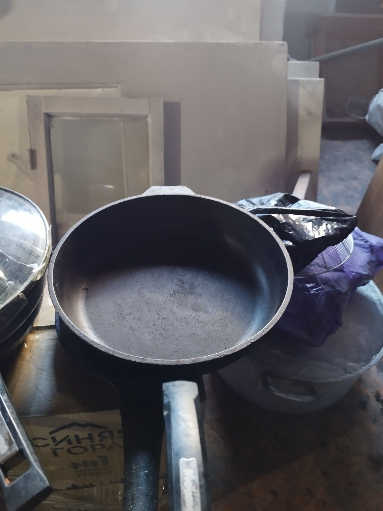 Продам посуду подходит для столовой