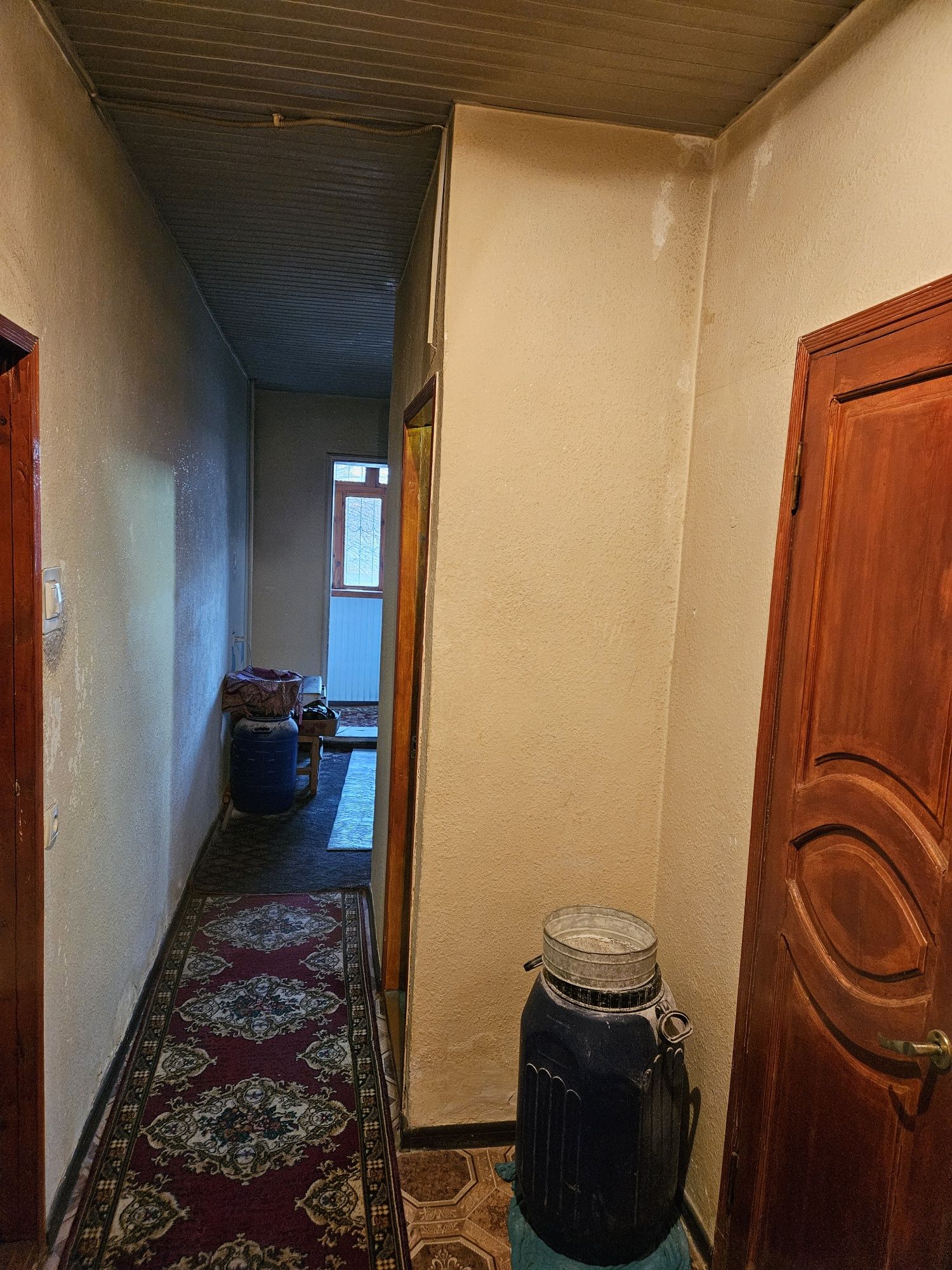Продаётся 2-комнатная квартира в хорошем районе