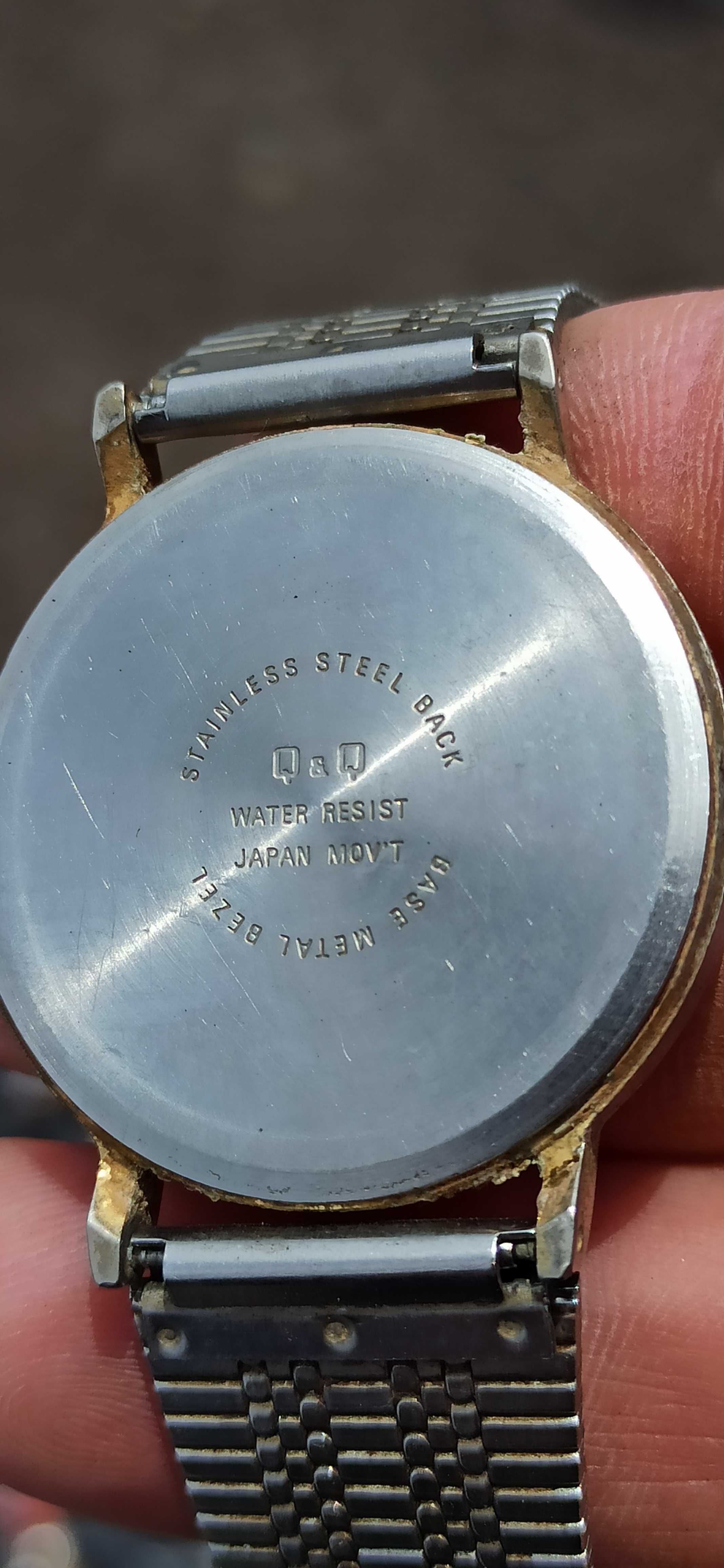 часовник Q & Q water resist 30 m Japan movt 7Т80 на Miyota - 45 лв