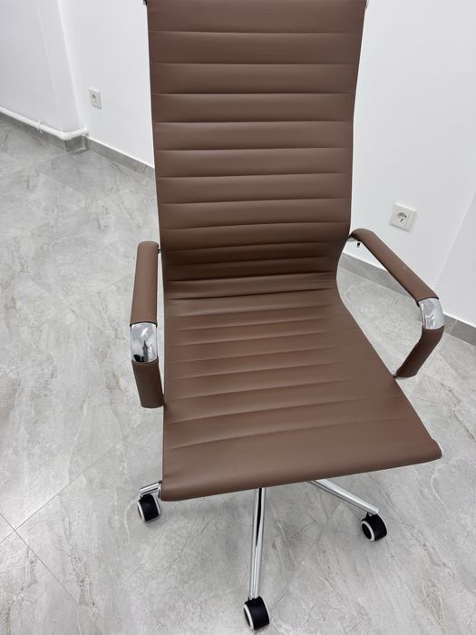 Новый кресла не исползовалис