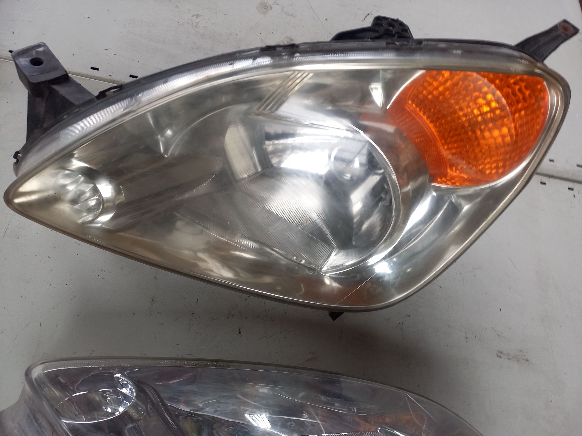 Фарове за Honda CR-V 2