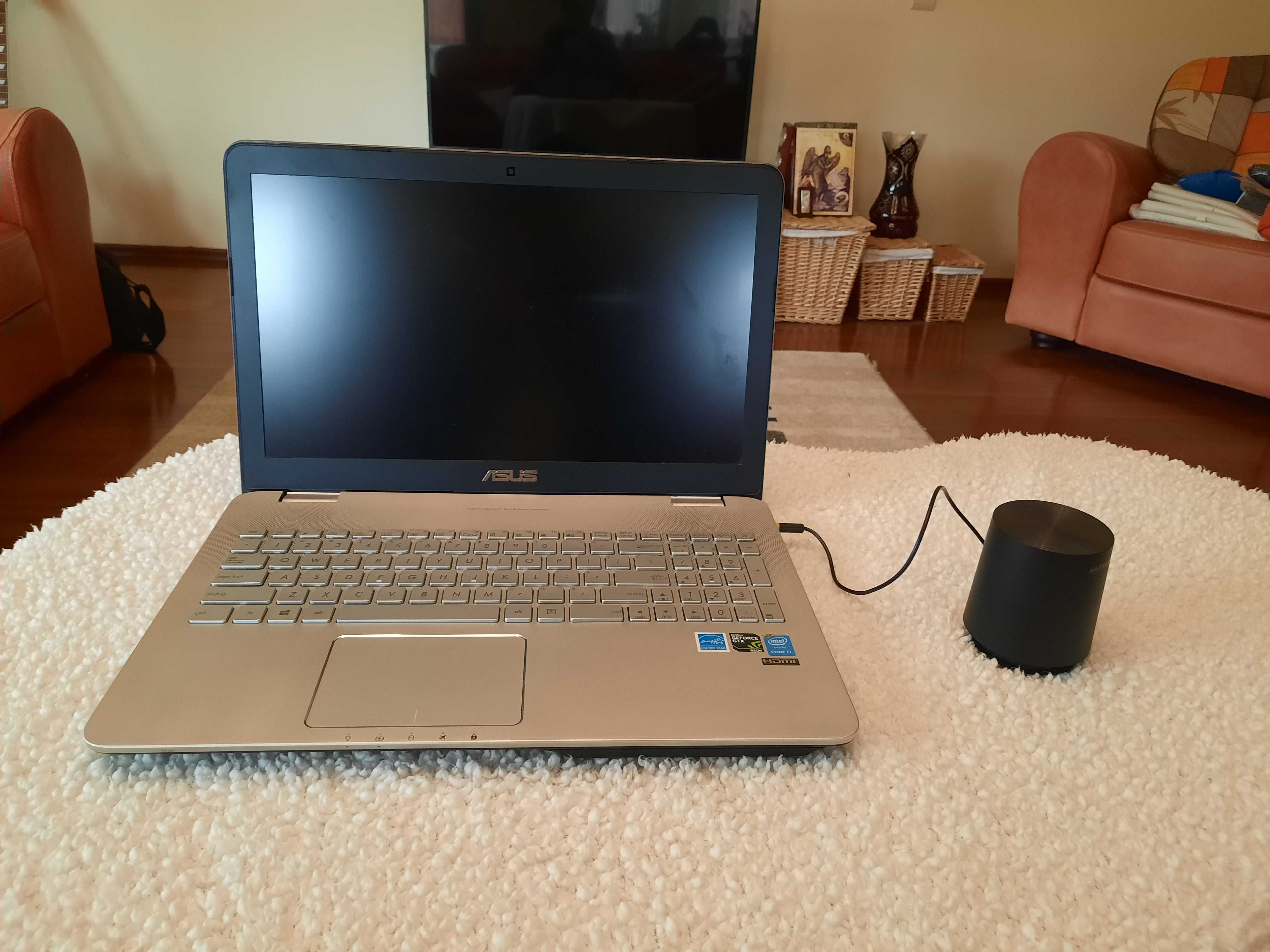Laptop gaming ASUS  - i7, 16G RAM, 1TB HDD + 128GB SDD + Subwoofer