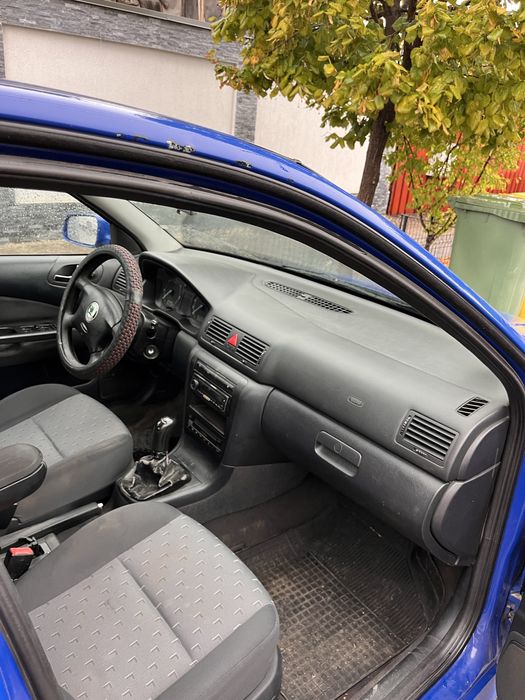 Skoda octavia din 2006 motor 1.9 motorina euro 4 km 260000 reali