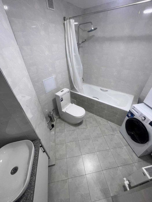 ПРОДАЕТСЯ 3/7/10 68м2 на: Максим Горький Сайрам