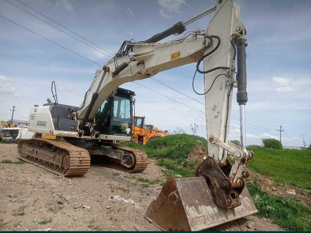Excavator Case Cx210 2013 22.7t