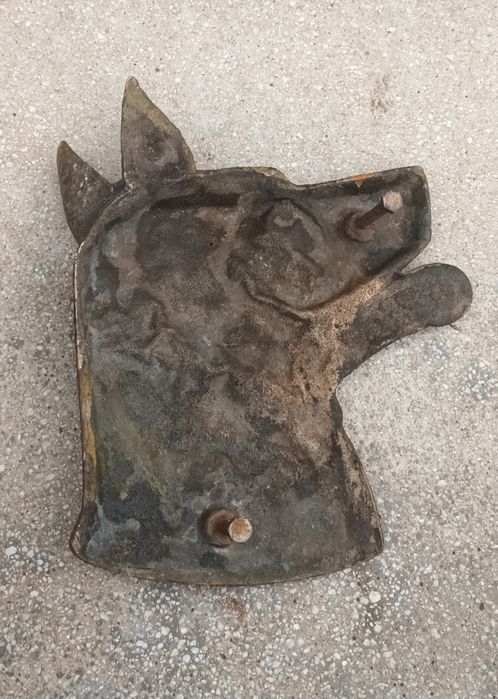 Panoplie ,Câine di Bronz