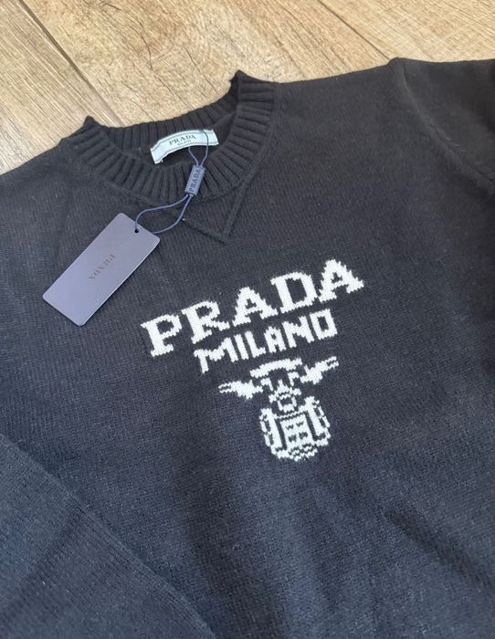 Дамски пуловер нов