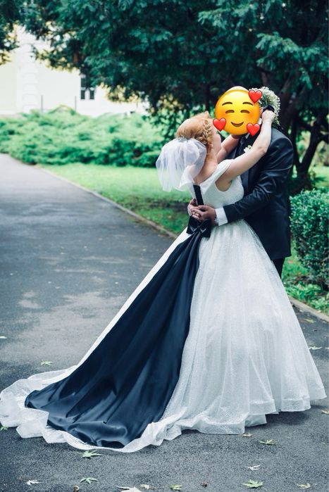 Vand rochie de mireasa