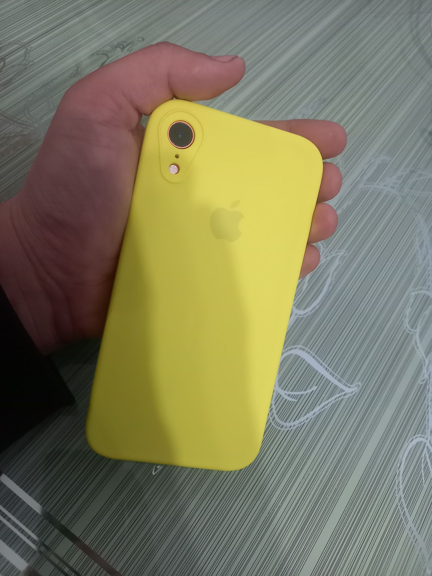 Iphone XR 64гб в идеальном состоянии