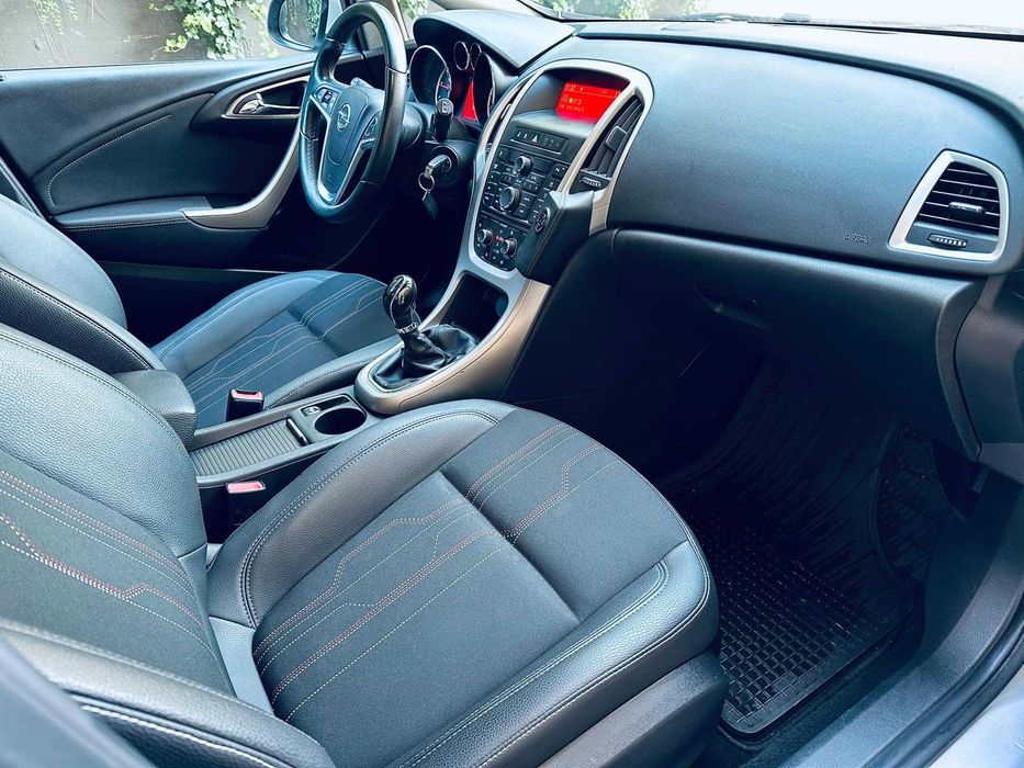 Opel Astra 2012 1.7Diesel Euro5 Clima Pilot Senz Park Scaune Incalzite