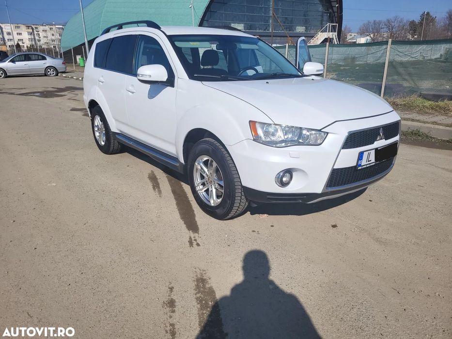 Mitsubishi Outlander 2011 4x4 automat