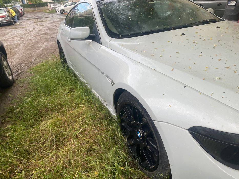 Продавам цялата за части БМВ е 63