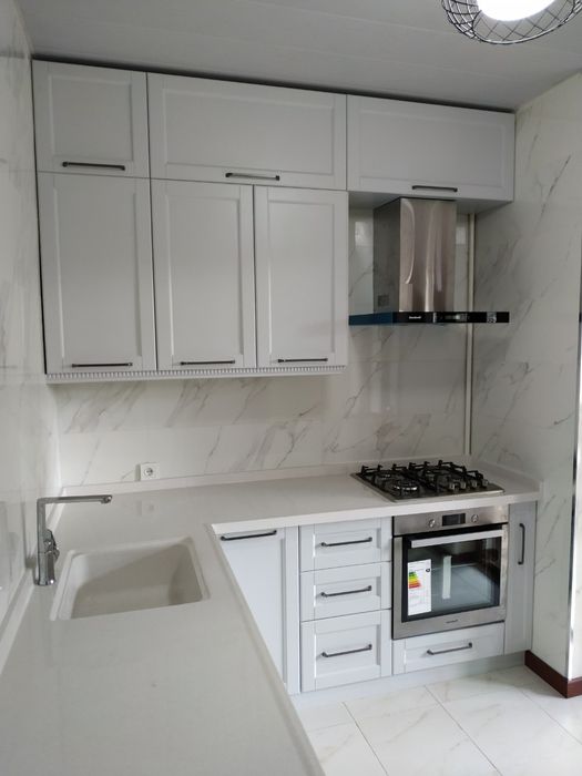 Oshxona mebeli ( kuxna), shkaf, prihoja,