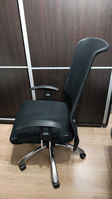 Scaun de birou cu husa