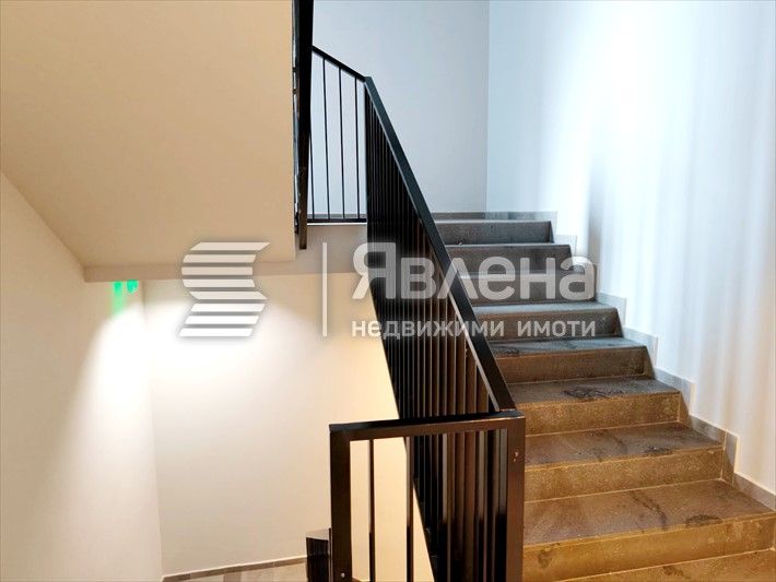Продава се Тристаен апартамент в София, Дружба 2 - 107 кв.м за 2242 €/кв.м - Снимка #1