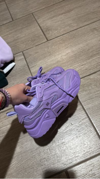 Adidasi culoare mov
