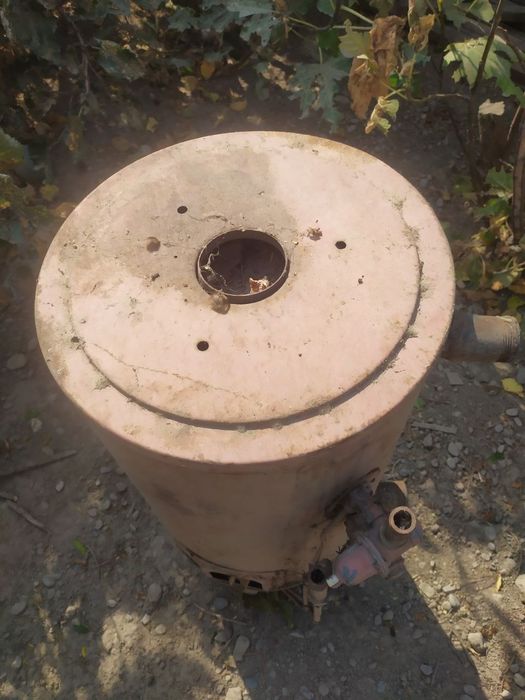 Рабочий газовый котёл