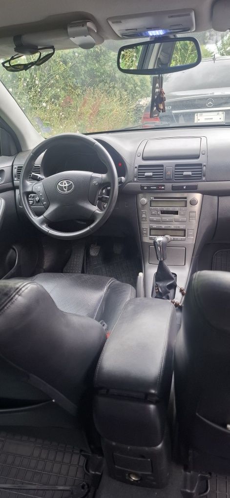 Toyota Avensis T25 D4D 116