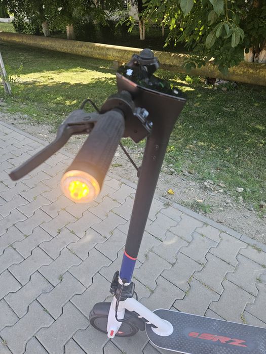 Trotineta electrica  Aprilia