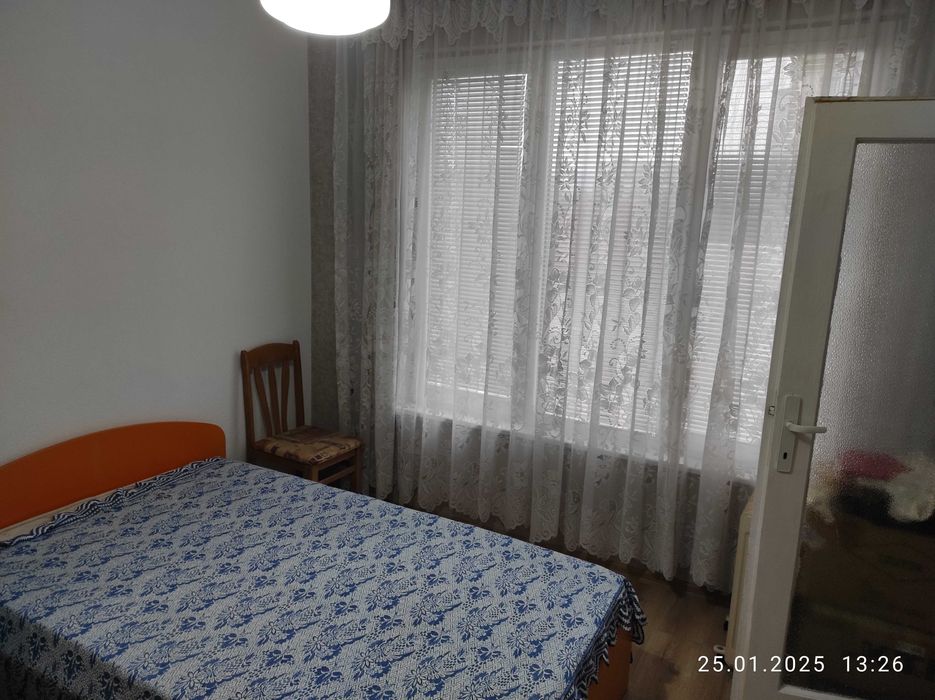 Дава се под наем Тристаен апартамент в Варна, Колхозен пазар - 90 кв.м за 459 € - Снимка #13